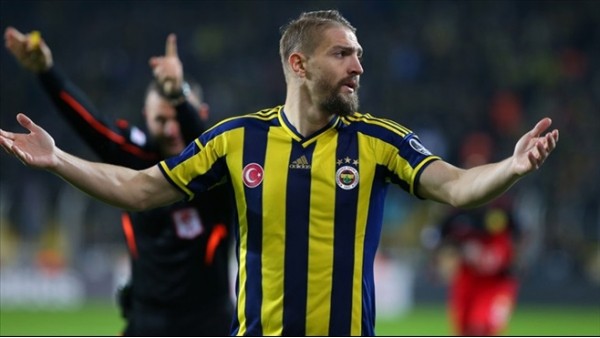 Caner'in kırmızı tehlikesi!