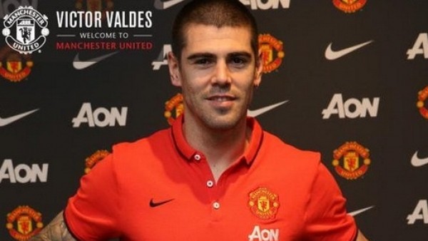 Victor Valdes resmen Manchester United'da