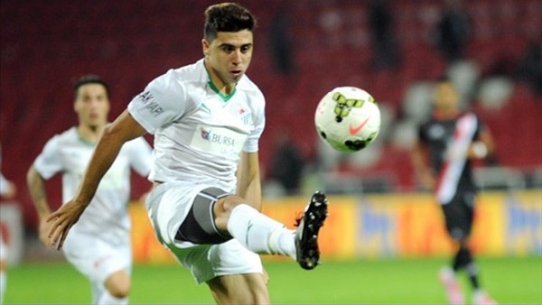 Ozan Tufan transferinde Fenerbahçe'ye rakip çıktı!