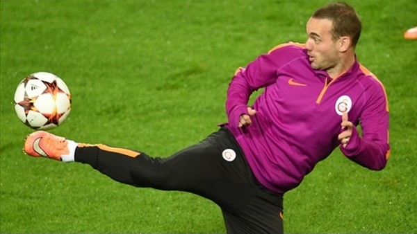 Galatasaray'a Sneijder müjdesi!