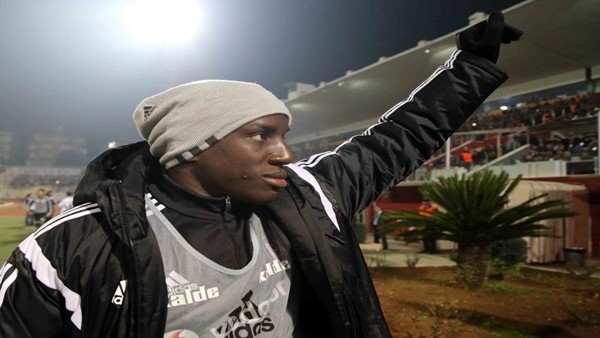 Adana'da Demba Ba'ya tezahürat! 'Bize imam olsana'