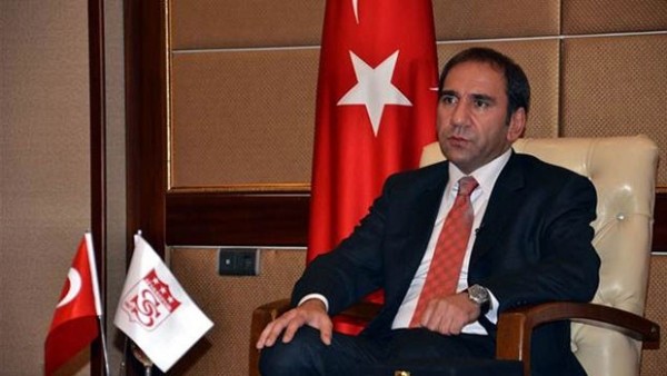 Mecnun Otyakmaz'dan transfer açıklaması