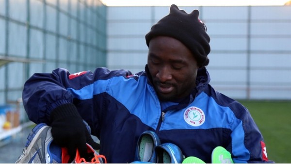 Çaykur Rizespor'da Lualua'nın sözleşmesi feshedildi