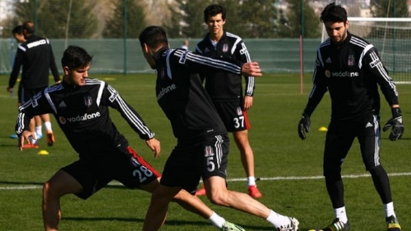 Beşiktaş 4 eksikle çalıştı