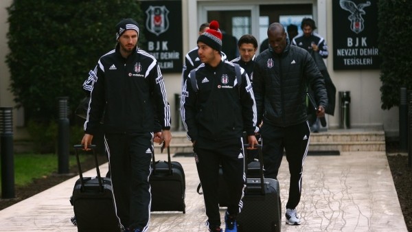 Beşiktaş, Antalya'ya vardı