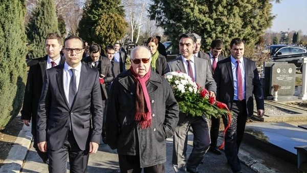 Galatasaray yönetimi Ivkovic'in mezarı ziyaret etti