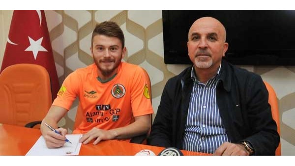 Fenerbahçe'li futbolcu PTT 1.Lige transfer oldu!