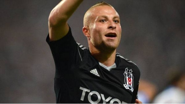 Gökhan Töre idmanı yarım bıraktı