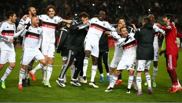 Beşiktaş evinde 4 İngiliz'e geçit vermedi