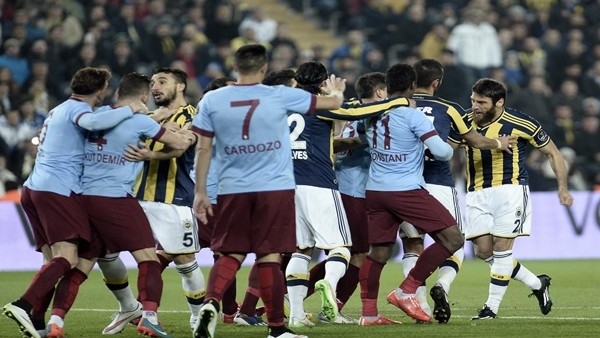 Trabzonspor'da 8 oyuncu sarı kart gördü