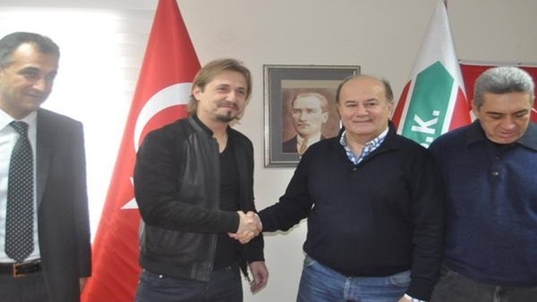 Eski Galatasaraylı yıldız PTT 1. Lig'de hoca oldu!