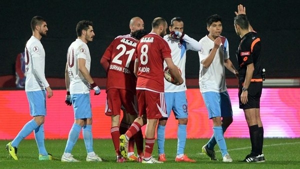 Sivasspor, Trabzon'u kupanın dışına itti!