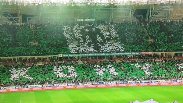 Torku Arena'da muhteşem tribün gösterileri!