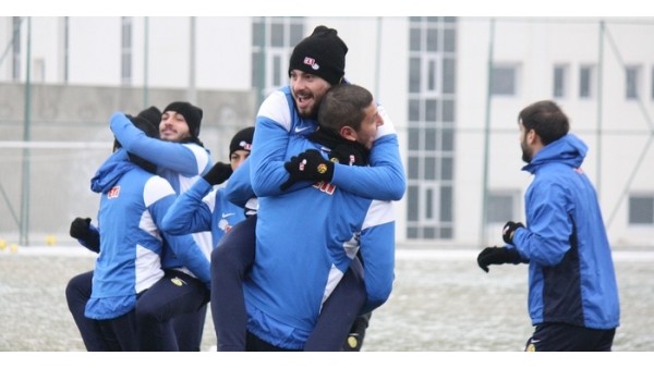 Eskişehirspor 4 eksikle çalıştı