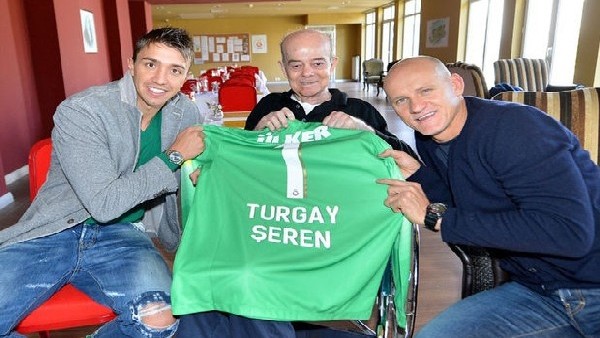 Muslera ve Taffarel'den Turgay Şeren'e ziyaret