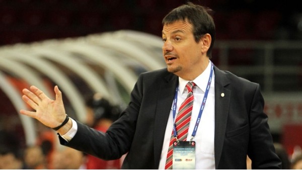 Ergin Ataman'dan oyuncusuna tokat!