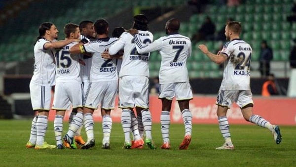 Fenerbahçe, Çaykur Rizespor'u 4-1 yendi