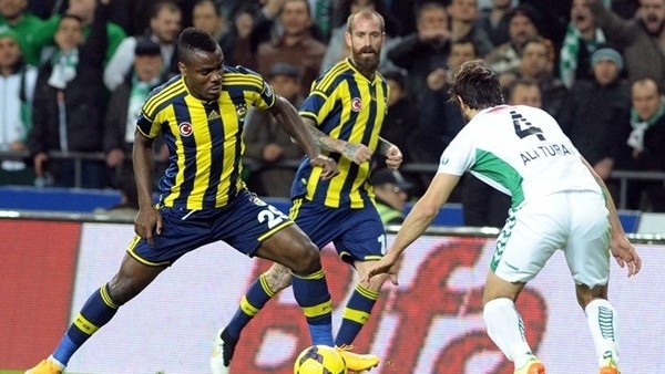 Fenerbahçe deplasmanda Torku Konyaspor ile 1-1 berabere kaldı