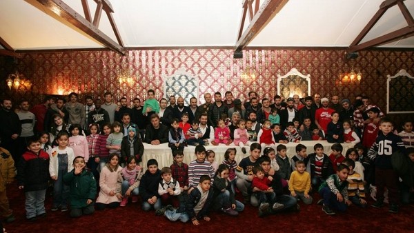 Osmanlıspor'dan kimsesiz çocuklara yardım
