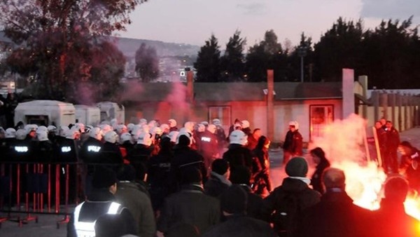 Altay, Göztepe maçı olaylı başladı