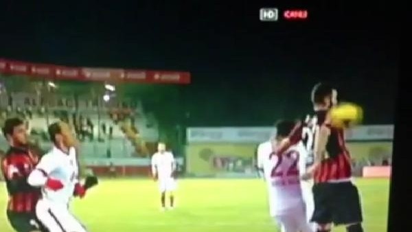 Galatasaray'ın penaltı isyanı! İşte o anlar