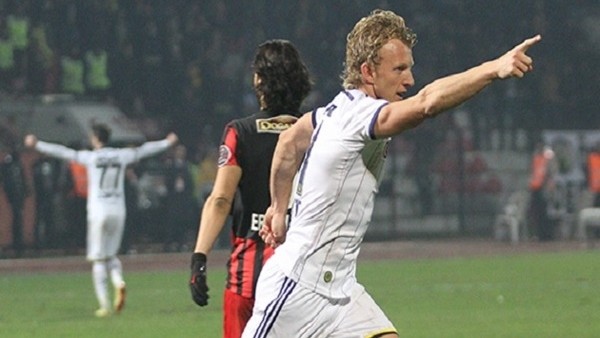 Kuyt maç sonu açıklamalarda bulundu!