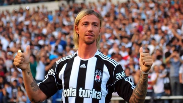 Guti, Beşiktaş'ın liderliğini tebrik etti