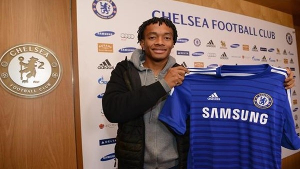 Chelsea, Cuadrado transferini bitirdi