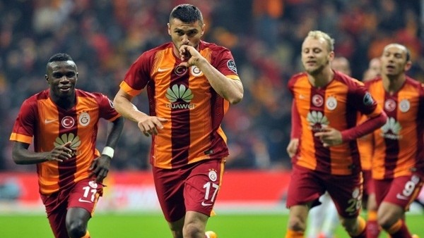 Galatasaray'da 4 futbolcu sarı kart sınırında