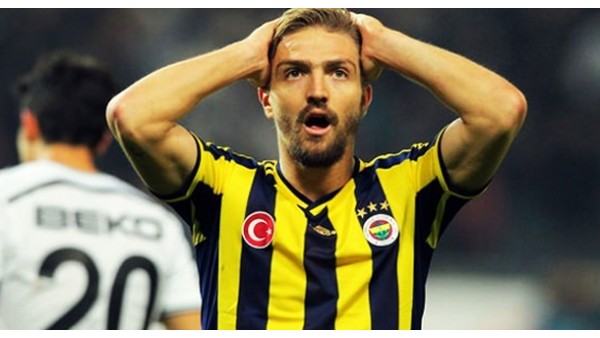Fenerbahçe'li iki oyuncu tartıştı!