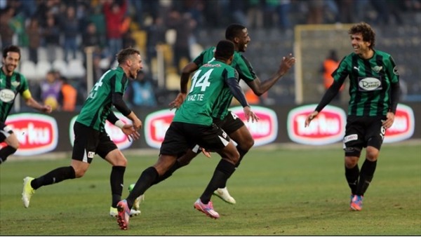 Akhisar Belediyespor'da sıra Fenerbahçe'ye geldi