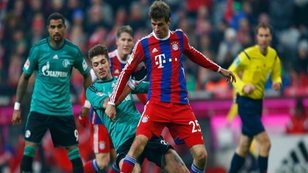 Bayern Münih, Schalke ile 1-1 berabere kaldı