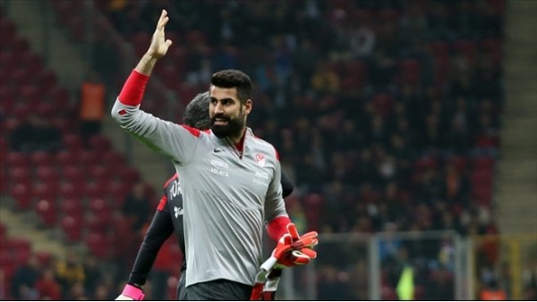 Volkan Demirel'e hakarete 2 yıl 8 ay hapis istemi
