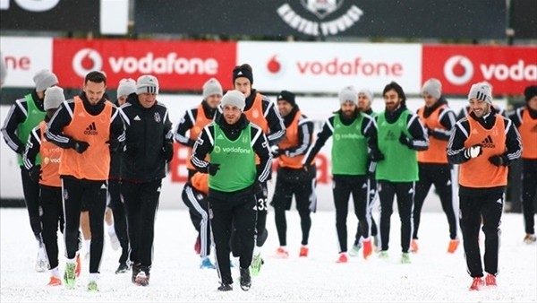 Beşiktaş'a hava koşullları engeli