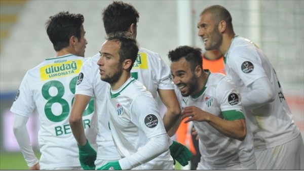 Bursaspor, zirveden kopmak istemiyor