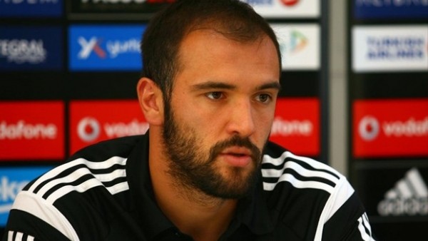 Yıllar sonra Beşiktaş'ta yine tek Serdar Kurtuluş