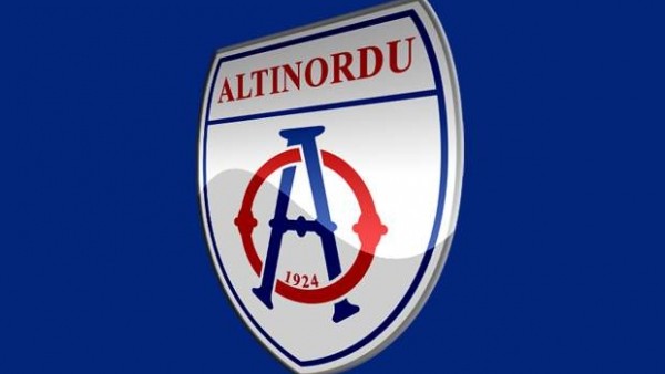 Altınordu 1 puanla döndü