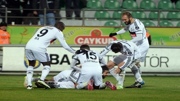 Beşiktaş'ın ilk yarı istatistiği galibiyet getiriyor!