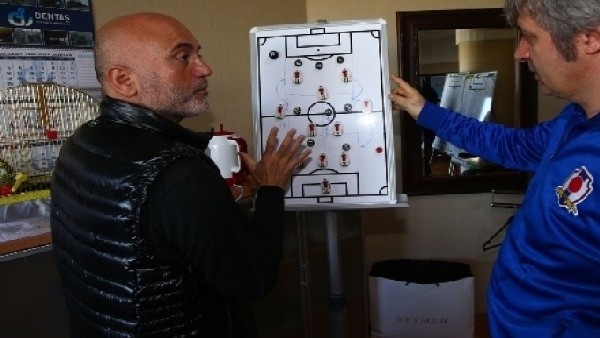 Hikmet Karaman 'Yeni Robben'i' açıkladı!