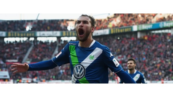 9 gollü düelloda kazanan Wolfsburg