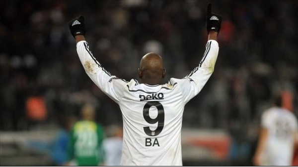 Demba Ba fark yaptı