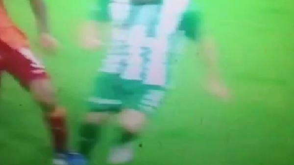 Bursaspor'un Melo isyanı! 'Kırmızıyı çıkaramadı'