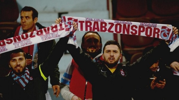 Trabzonspor-Napoli maçında Fenerbahçe'ye tepki