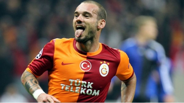 Sneijder'den muhteşem gol