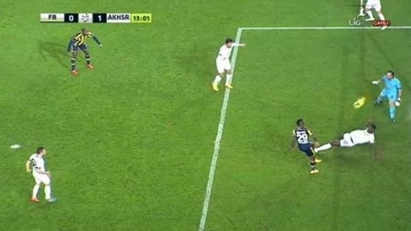 Emenike çıldırttı! Guiza bile onu atardı'