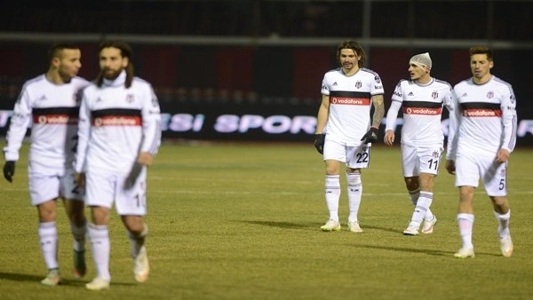 Beşiktaş, sadece liderliği kaybetmedi!