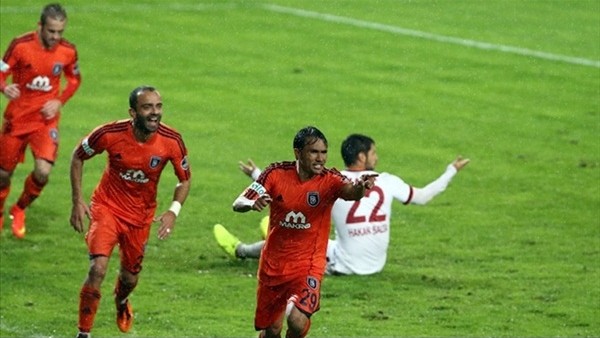Başakşehir'e deplasman vız geliyor