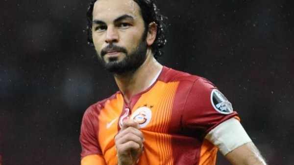 Galatasaray'da kriz! İki kaptan arasında savaş!