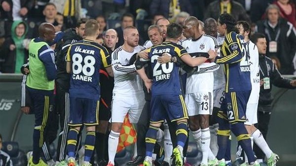 Emre'nin Bilic'e ettiği küfür kameraya yansıdı