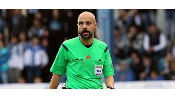 Kıbrıs'ta yine hakeme saldırı!